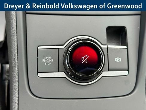 New 2026 Volkswagen Tiguan SE image 19