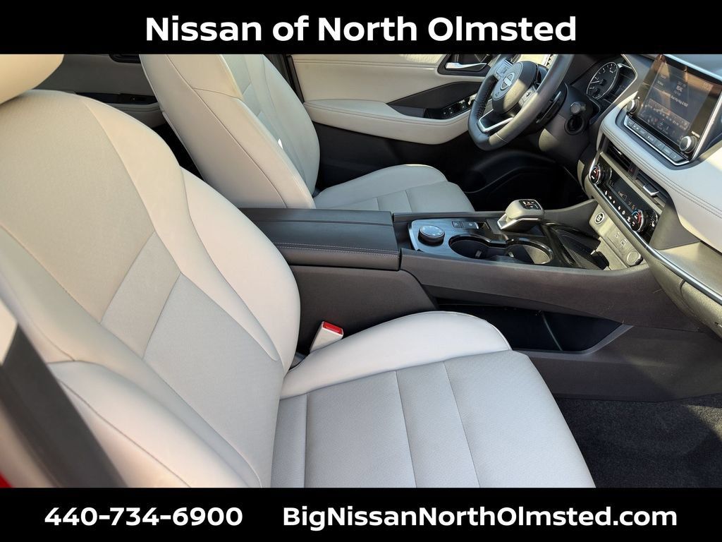 Certified 2023 Nissan Rogue SV w/ SV Premium B Package AWD/4WD image 26