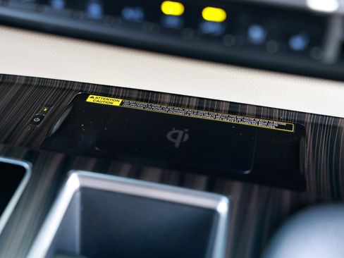 Used 2021 Toyota Sienna Platinum image 53