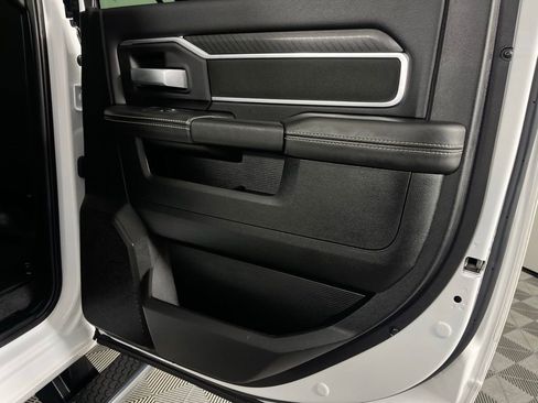 Used 2025 RAM 3500 Big Horn image 30