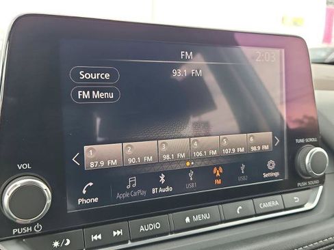 Certified 2022 Nissan Rogue SV FWD image 24
