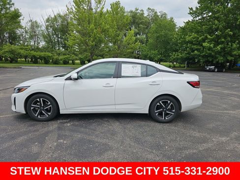 Used 2024 Nissan Sentra SV FWD image 1
