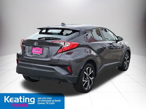 Used 2020 Toyota C-HR XLE image 8