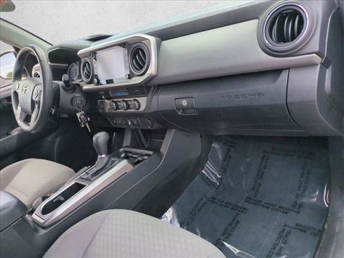 Used 2022 Toyota Tacoma SR5 RWD image 21
