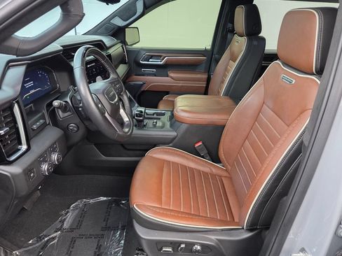 Used 2025 GMC Sierra 1500 Denali Ultimate AWD/4WD image 9