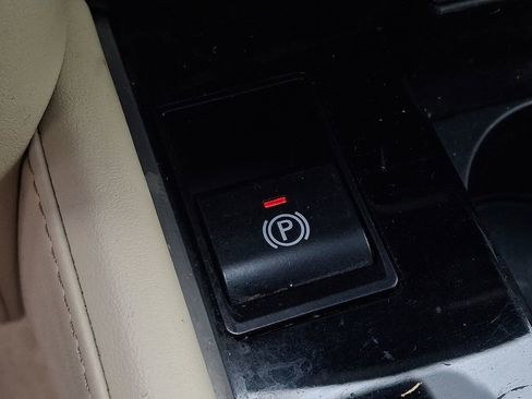 Used 2018 Lexus LX 570 4WD image 29