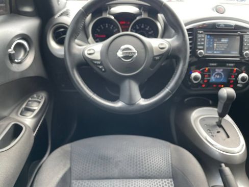 Used 2016 Nissan Juke SV w/ Technology Package FWD image 18