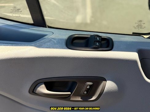 Used 2019 Ford Transit 350 XLT RWD image 12