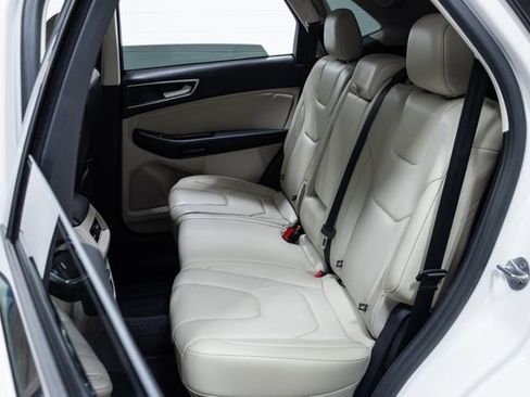 Used 2016 Ford Edge Titanium w/ Technology Package FWD image 22