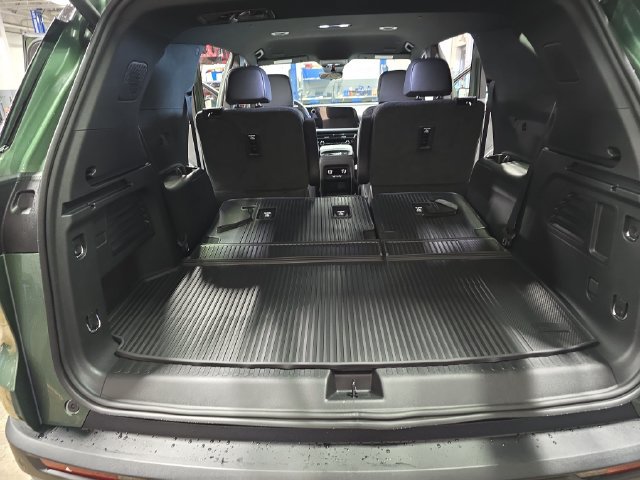 New 2027 Chevrolet Traverse LT w/ Driver Confidence Package AWD/4WD image 15