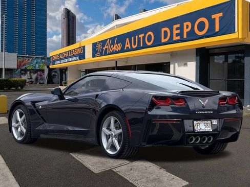Used 2015 Chevrolet Corvette Stingray Coupe RWD image 3