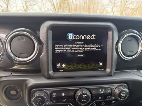 Certified 2023 Jeep Wrangler Unlimited Sahara AWD/4WD image 21
