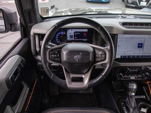 Used 2022 Ford Bronco Badlands AWD/4WD image 12
