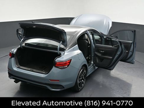 Certified 2025 Nissan Sentra SR w/ SR Premium Package FWD image 32