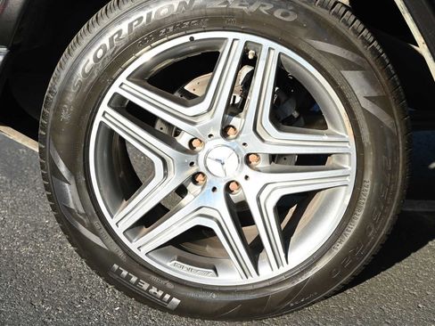 Used 2017 Mercedes-Benz G 63 AMG 4MATIC image 9