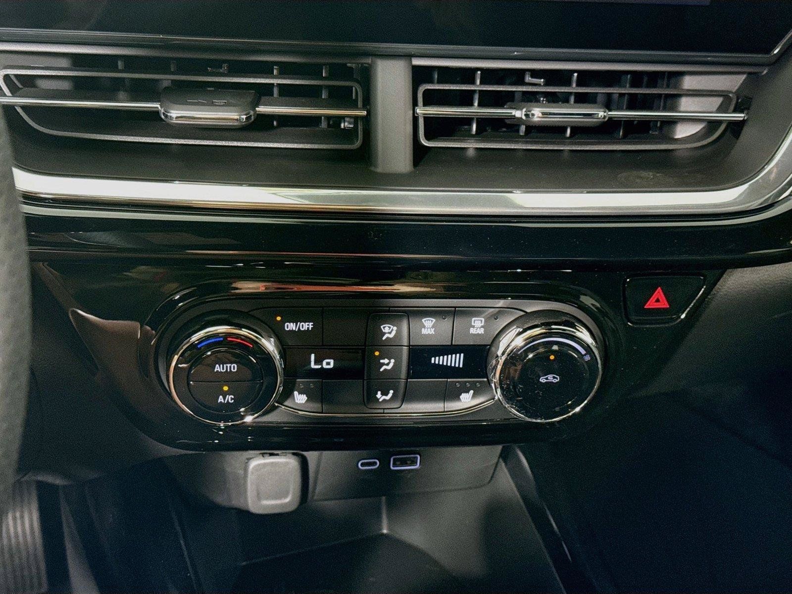 New 2026 Chevrolet Trax RS w/ Driver Confidence Package FWD image 9