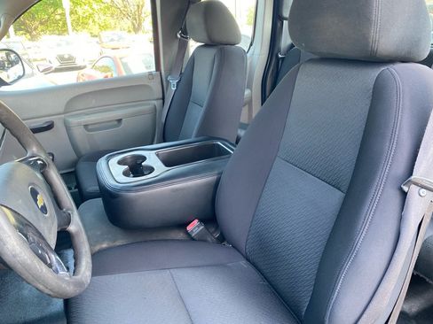 Used 2010 Chevrolet Silverado 1500 W/T RWD image 22