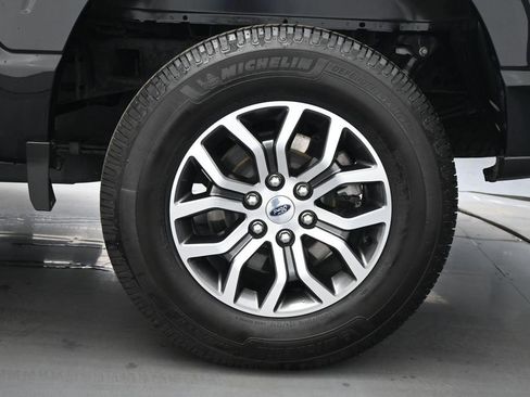 Certified 2022 Ford F150 Lariat w/ Max Trailer Tow Package AWD/4WD image 24