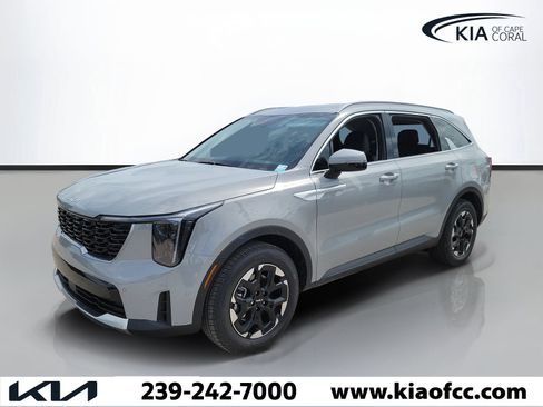 New 2026 Kia Sorento S FWD image 3