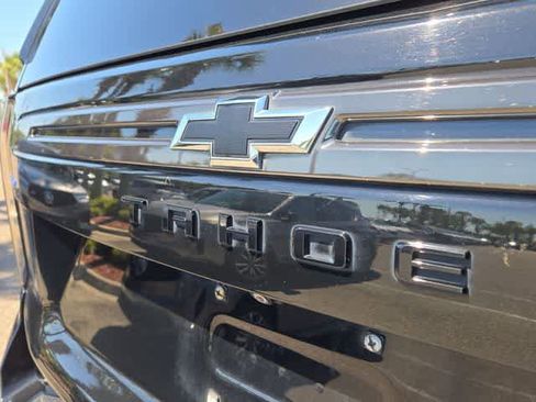 Used 2021 Chevrolet Tahoe RST w/ Luxury Package AWD/4WD image 13