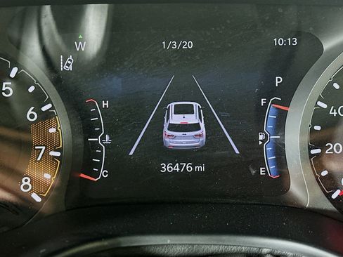 Used 2025 Jeep Compass Trailhawk image 19