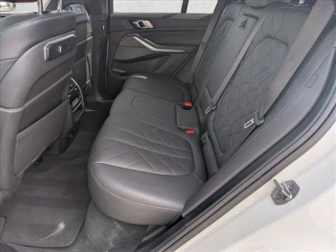 Used 2024 BMW X5 xDrive40i image 18