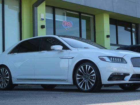 Used 2018 Lincoln Continental Reserve w/ Rear-seat Package FWD image 5