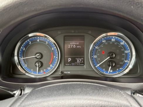 Used 2017 Toyota Corolla LE image 30