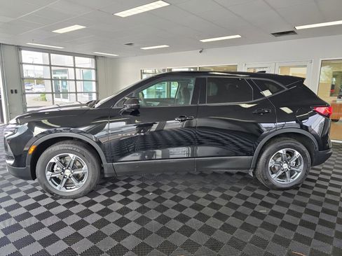 Used 2025 Chevrolet Blazer LT image 7