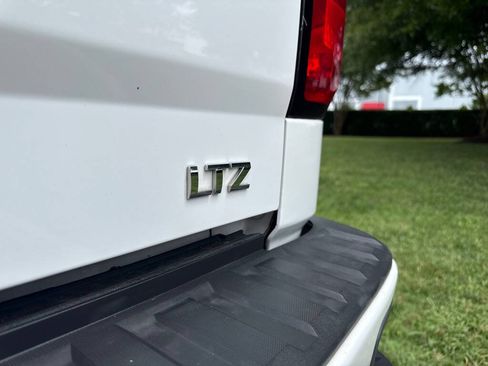 Used 2015 Chevrolet Silverado 1500 LTZ Z71 w/ Custom Sport Edition AWD/4WD image 7