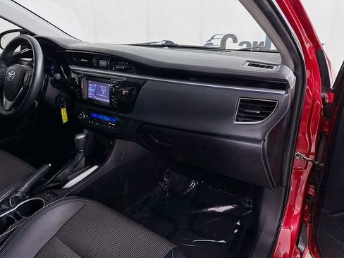 Used 2015 Toyota Corolla S FWD image 32