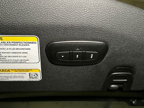 Used 2024 Jeep Wrangler High Altitude AWD/4WD image 29