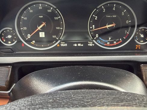 Used 2015 BMW 750Li RWD image 27