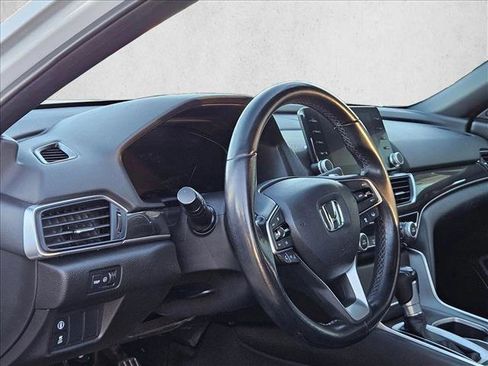 Used 2020 Honda Accord Sport image 10