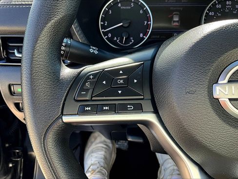 Used 2024 Nissan Sentra SV image 22