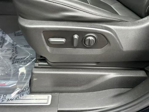 Used 2022 Chevrolet Silverado 2500 LTZ w/ Z71 Off-Road Package image 27