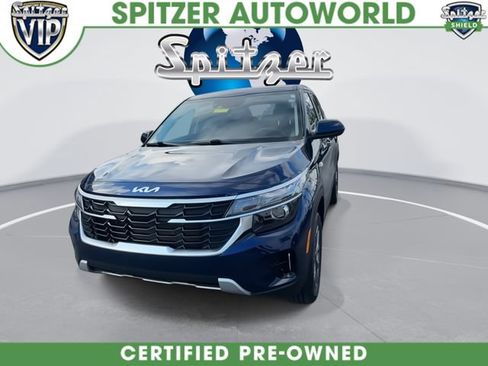 Certified 2025 Kia Seltos LX AWD/4WD image 3