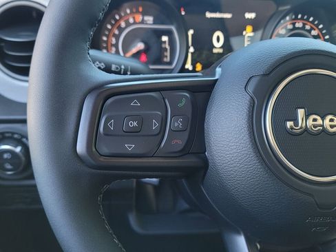New 2026 Jeep Gladiator Sport AWD/4WD image 30
