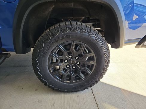 New 2026 Chevrolet Colorado Trail Boss AWD/4WD image 35