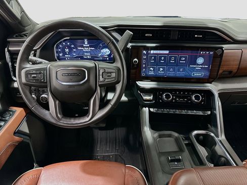 Used 2025 GMC Sierra 2500 Denali Ultimate image 24