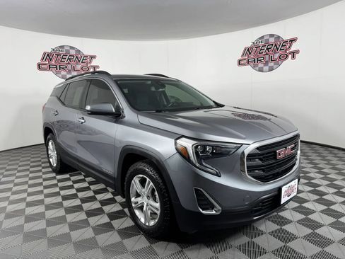 Used 2020 GMC Terrain SLE w/ Driver Convenience Package FWD image 9
