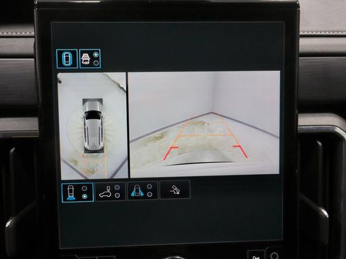 Used 2025 GMC Acadia Elevation AWD/4WD image 2