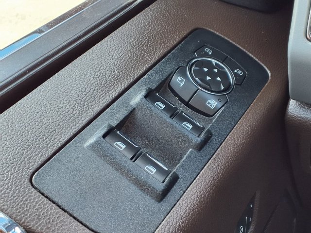 Used 2018 Ford F150 King Ranch w/ Equipment Group 601A Luxury AWD/4WD image 15