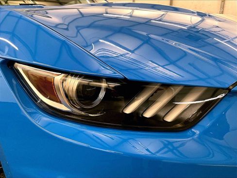 Certified 2017 Ford Mustang Shelby GT350 w/ Electronics Package RWD image 27