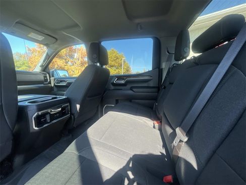 Used 2023 GMC Sierra 1500 Elevation image 12