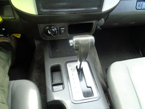 Used 2011 Nissan Xterra S image 22