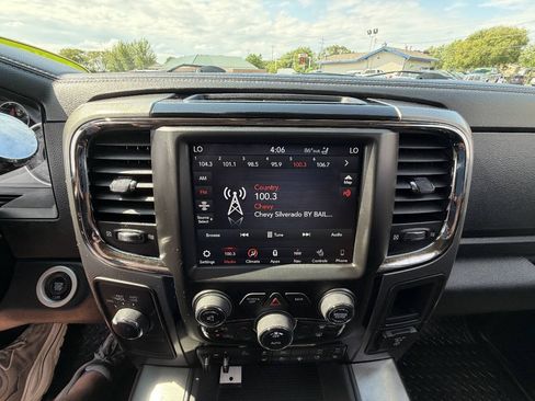 Used 2018 RAM 2500 Laramie w/ Sport Appearance Group AWD/4WD image 19