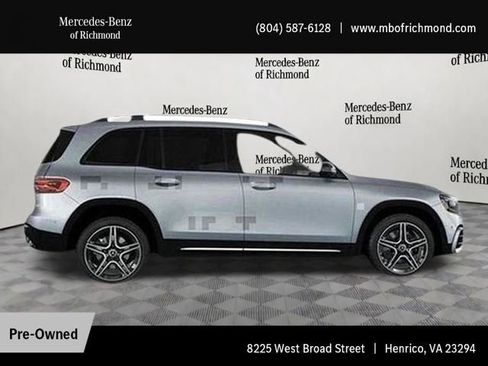 Used 2025 Mercedes-Benz GLB 250 4MATIC image 17