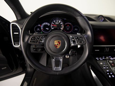 Certified 2023 Porsche Cayenne Turbo image 20