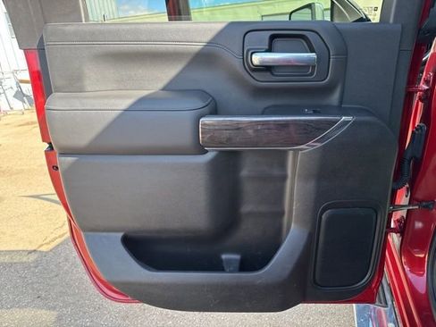 Used 2021 Chevrolet Silverado 3500 LTZ w/ LTZ Convenience Package image 18